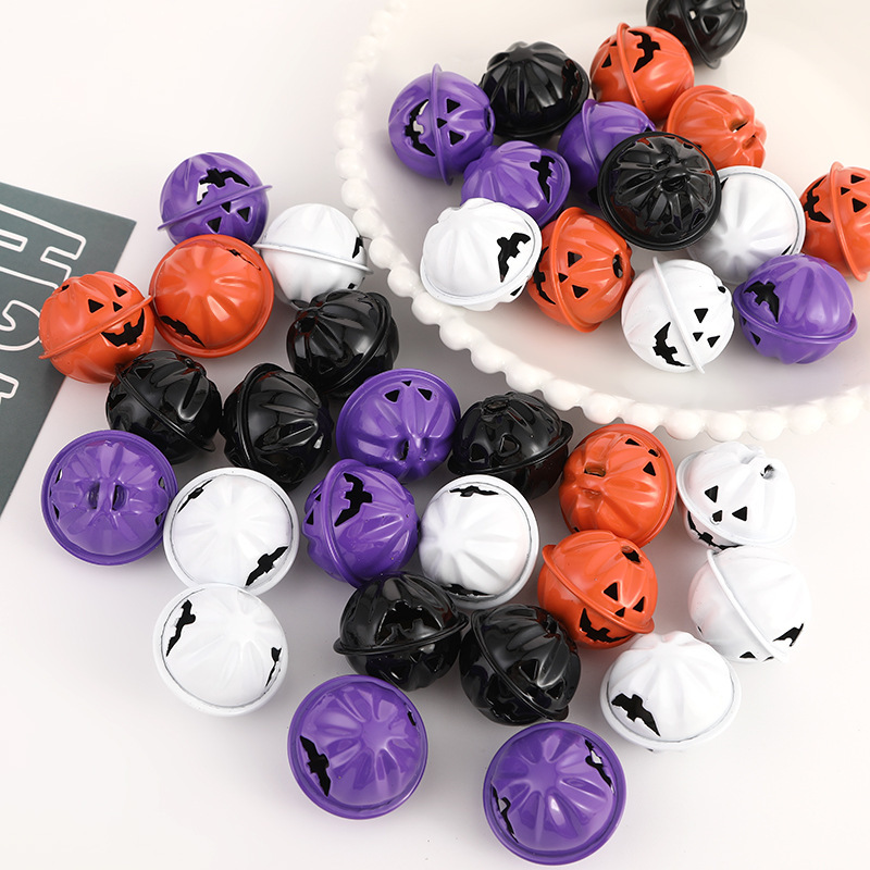 Holiday Decoration Personalized Funny Pumpkin Bell Pet Keychain Clothing Accessories Pendant Halloween Decorative Bell Holiday Decoration Personalized Funny Pumpkin Bell Pet Keychain Clothing Accessories Pendant Halloween Decorative Bell