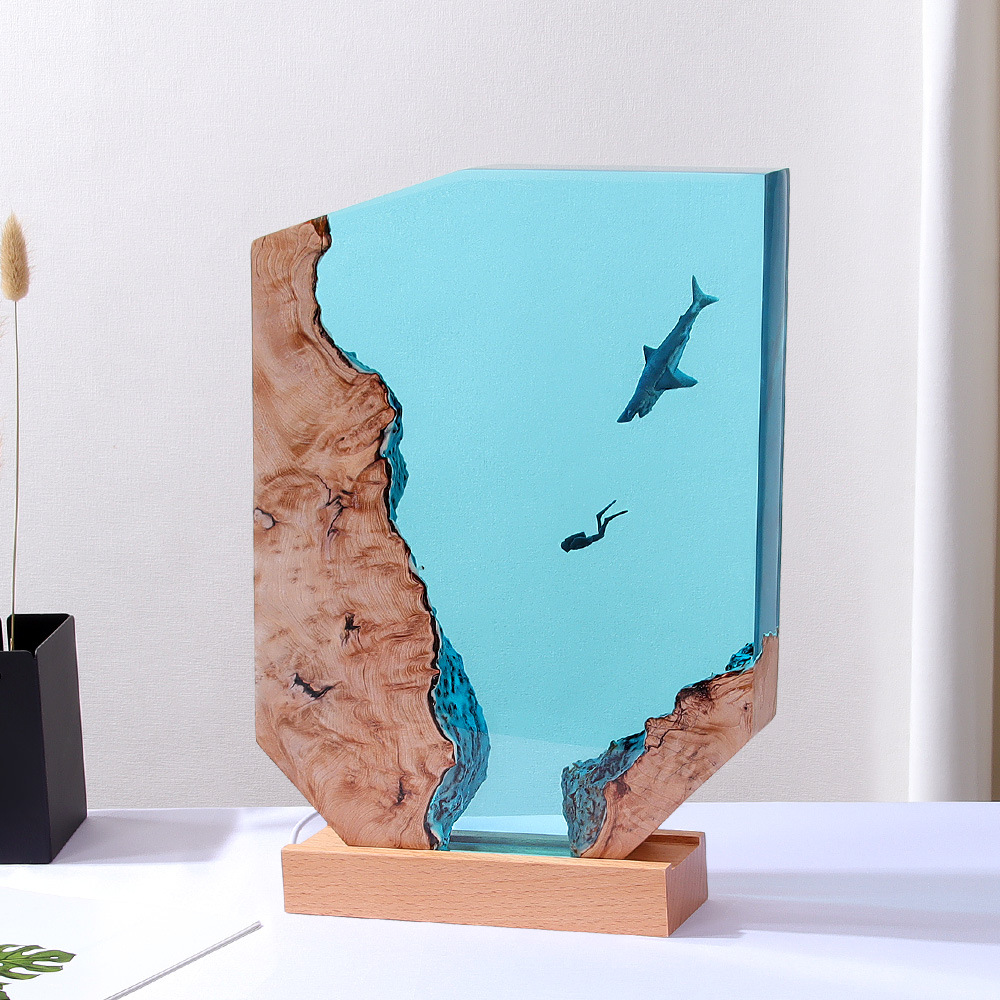Ocean Cave Diver Home Desktop Decoration Creative Art Lamp Holder Solid Wood Resin Nightlight Gift Jewelry