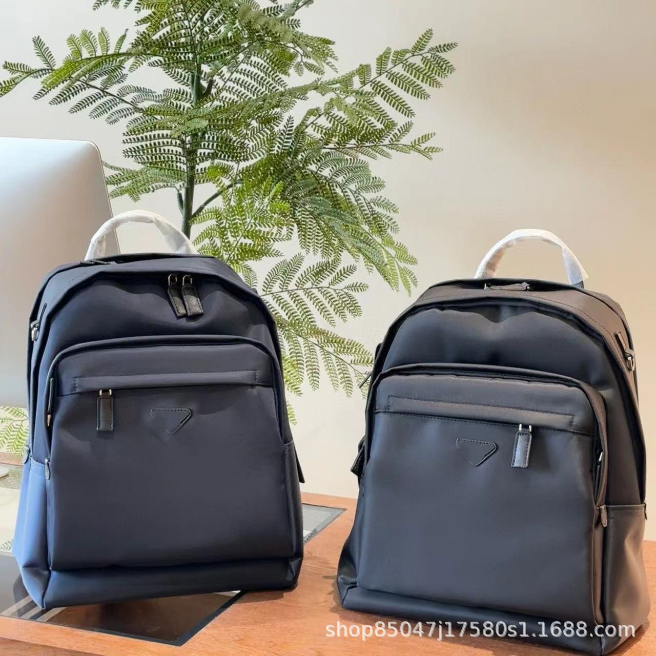 One-shoulder bag