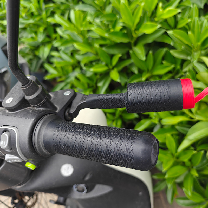 硅胶车把套 摩托车硅胶手把套 抽拉式防滑减震硅胶车把套生产厂家