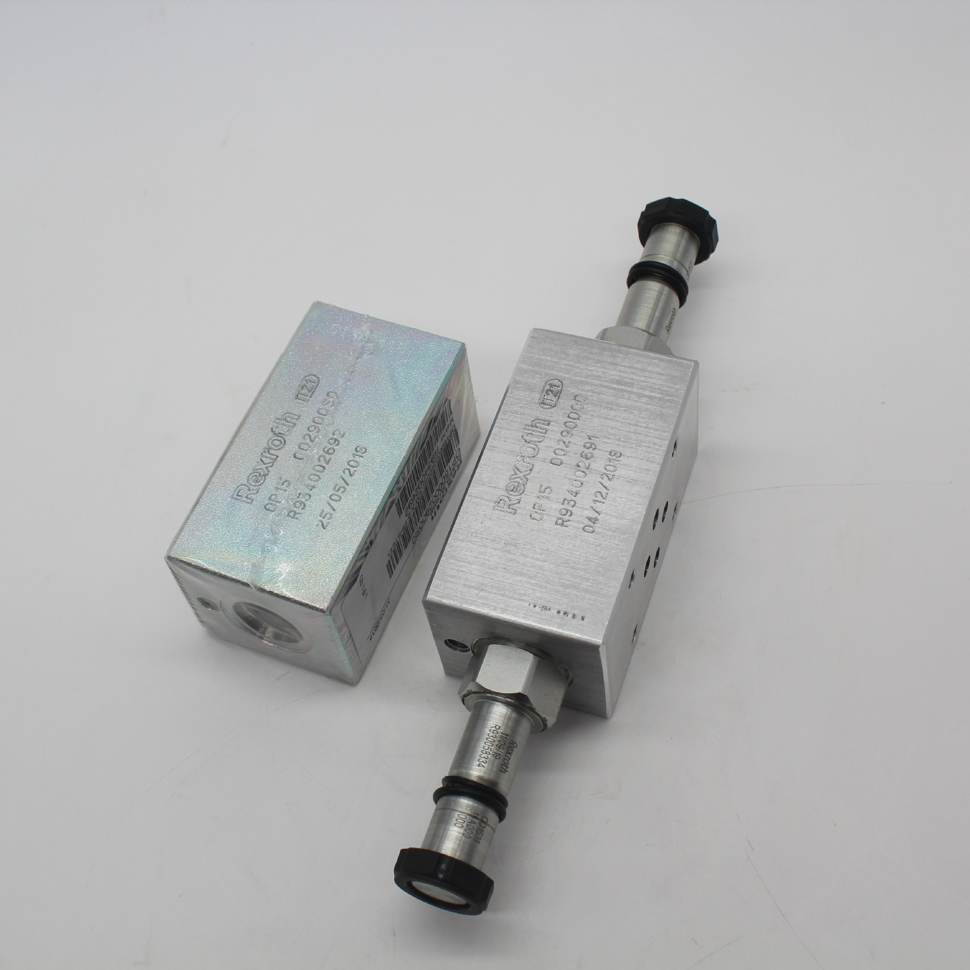 Oil Control 先导式方向控制阀 valve OP14051829A0000 意大利