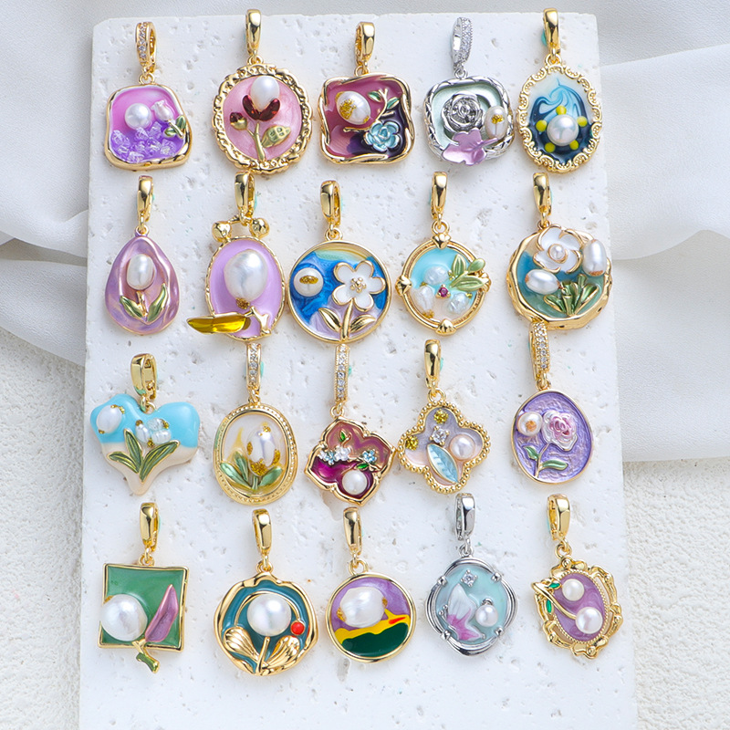 Pendant for Women Monet's Garden Oil Painting Style Pearl Flower Pendant for Women French Retro Elegant Non-Fading Versatile Accessories