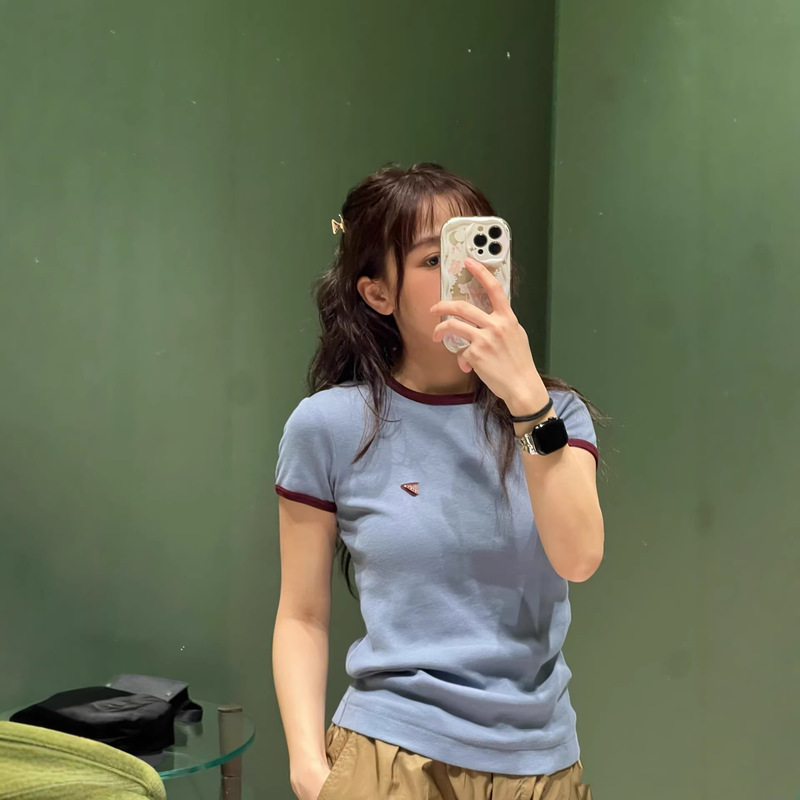 2026 High-Quality P Brand New Style Triangle Logo Fashion Color-Blocking Round Neck Casual Versatile Short-Sleeve Top T-Shirt for Women