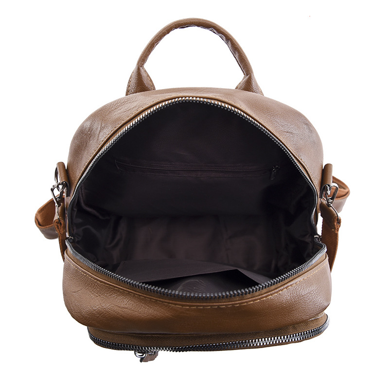 Nueva mochila de cuero suave para mujer casual del sudeste asiático moda remache retro mochila multifuncional de doble uso mochila escolar de moda