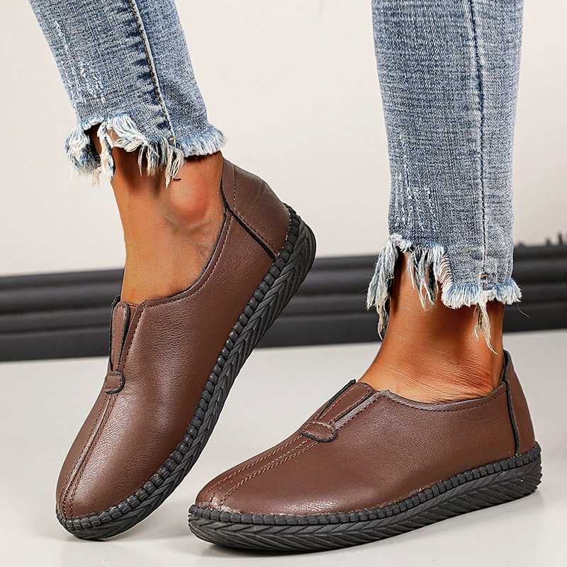 Comfortable shoes for mother, footwear for leather shoes, 2024 years, soft sole, for middle age