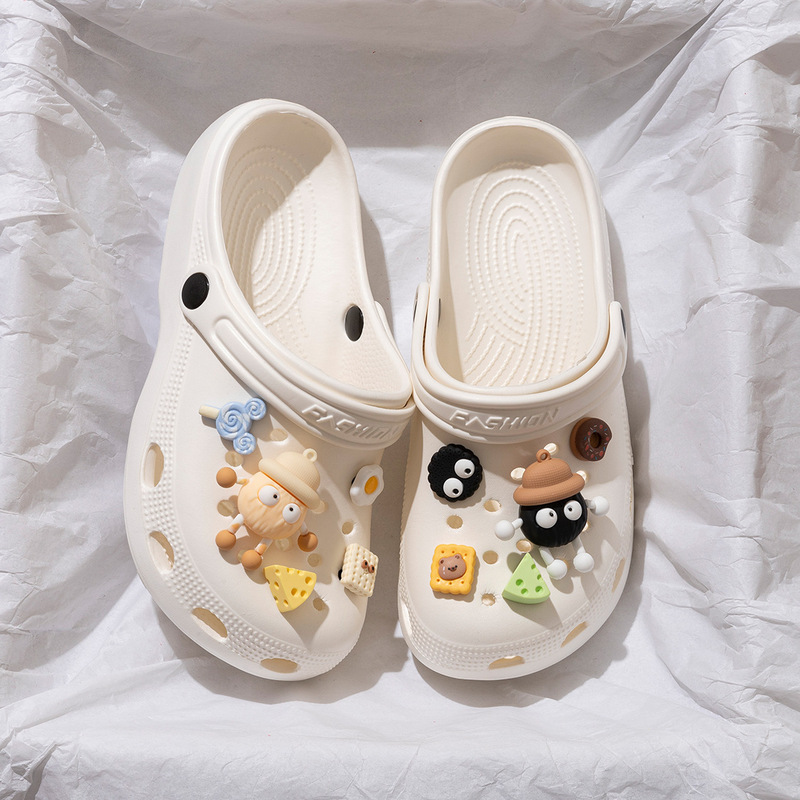 2024 New DIY Croc Shoes for Women Cartoon Couples Home and Outdoor Non-slip Soft Sole Baotou Beach Sandals and Slippers for Men