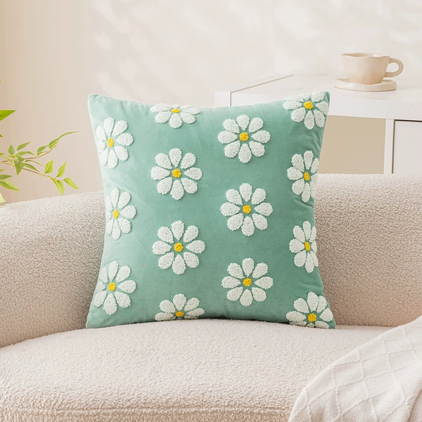 Green daisy