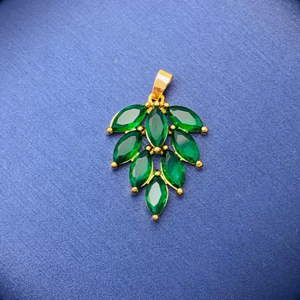 【100】 Green Bad tree leaves*golden color