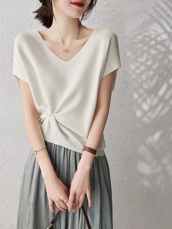 フランス式の大衆デザイン感温柔風vネック半袖tシャツ女性の新型はやせて年齢を減らします。|undefined