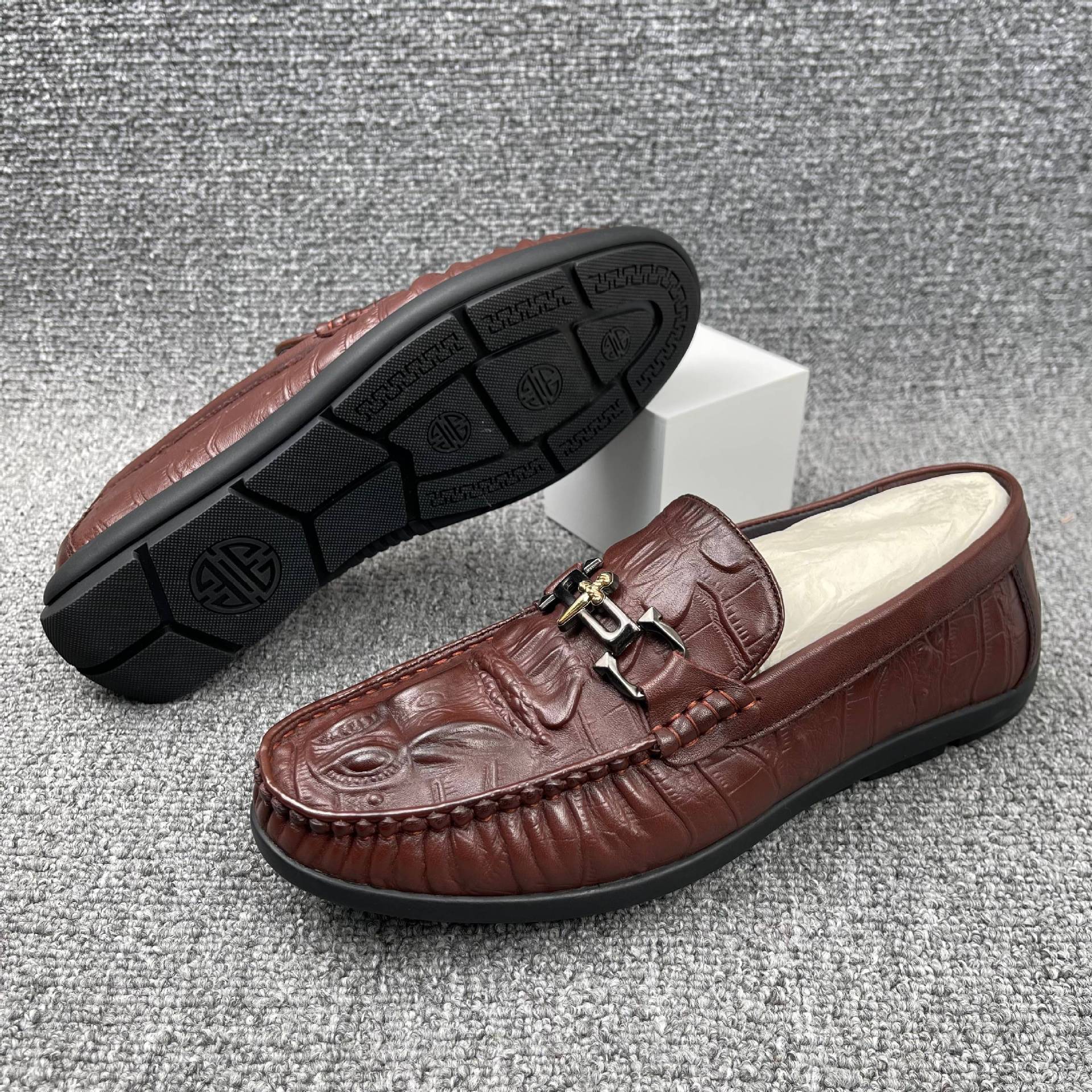 Zapatos de cuero para hombre, zapatos de cuero casuales para hombres, zapatos de mediana edad, zapatos de padre, zapatos de hombre.