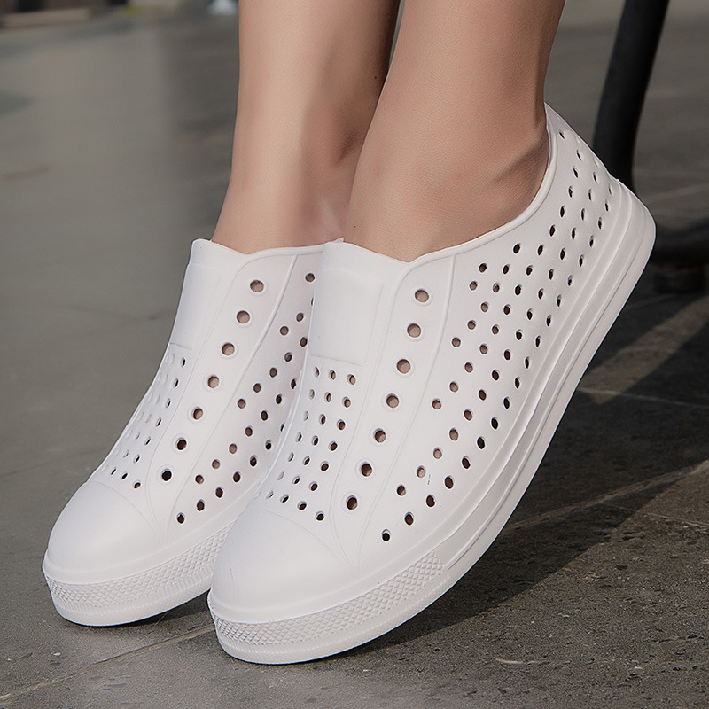 凉鞋男款夏季外穿休闲镂空包头洞洞鞋防滑青少年运动凉鞋沙滩鞋