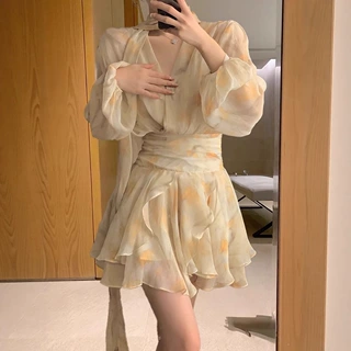 法式碎花v领泡泡袖雪纺连衣裙女2025春季新款收腰不规则飘带短裙