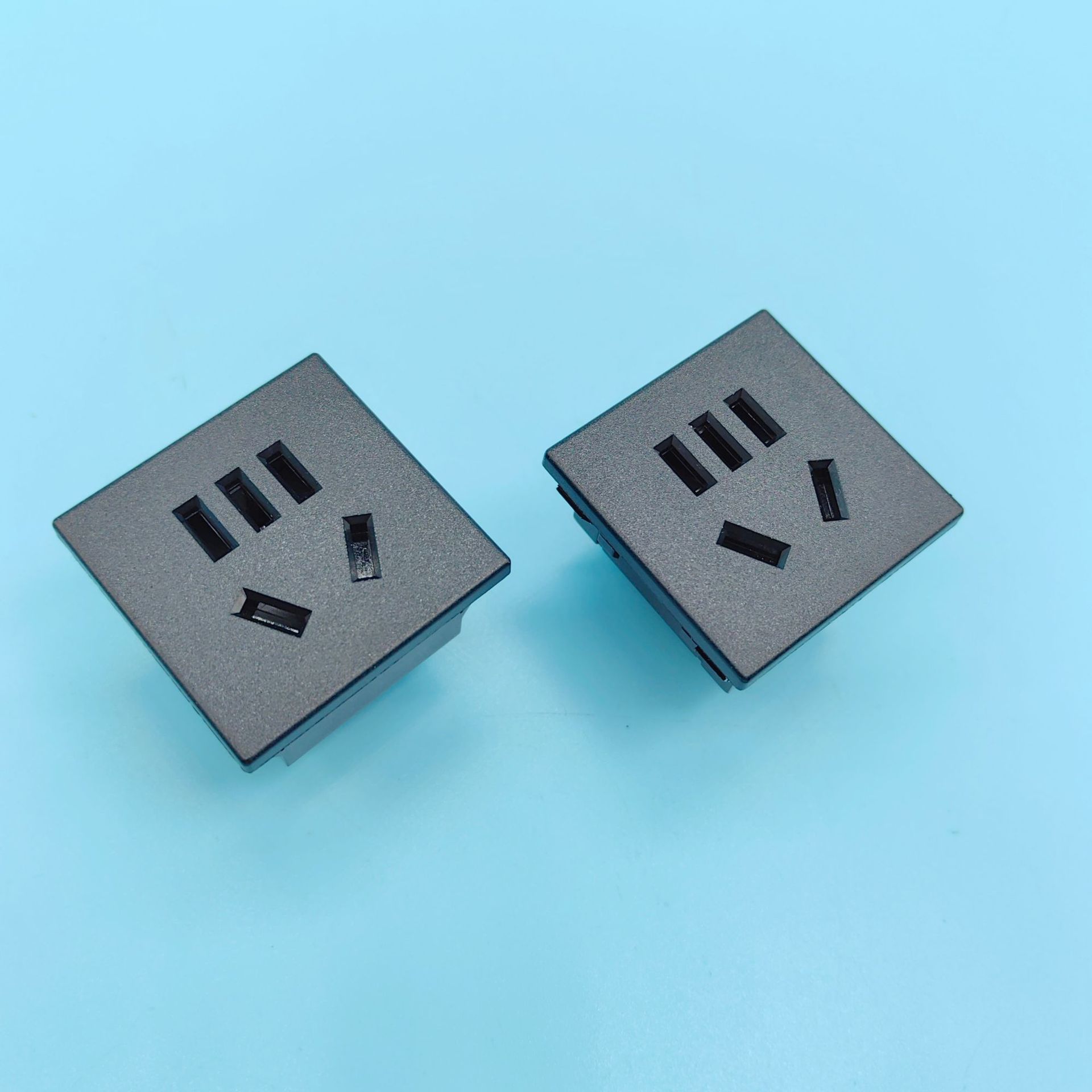 BS-G15-1国标五孔 竖孔 电源插座 二三五孔 10A250V 储能排插模块