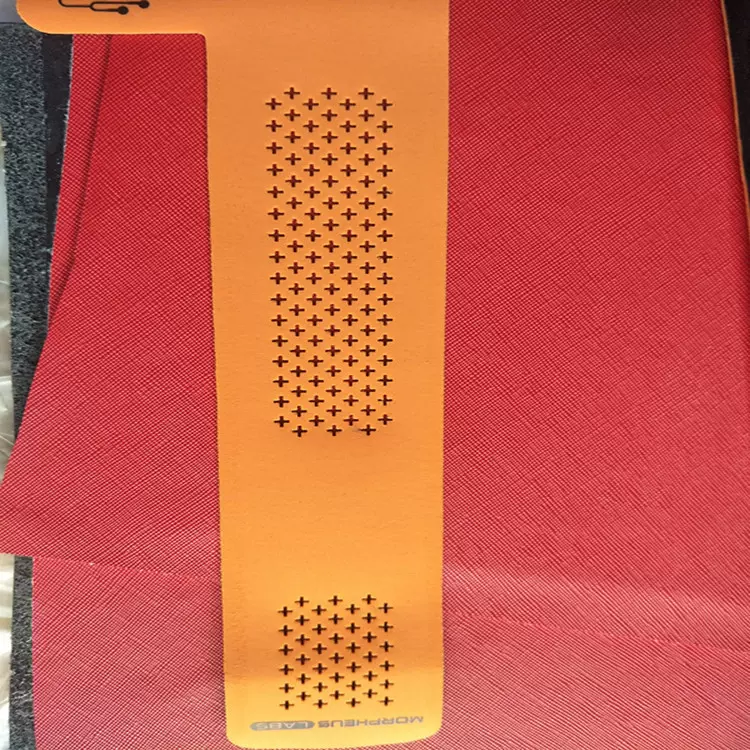 定制来样定做皮革鞋面布料冲孔激光烧花加工箱包手袋激光切割打孔