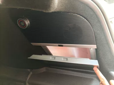 Soyuducular Y Refresh, and Model 3. Car - renew-3-black-10l