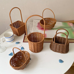 芯の手編みのアイデアの藤は防水の花の芸のサロンを作って花のかごの花屋のお土産のdiyプレゼントの花のかごに挿します。