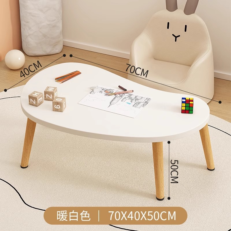 お茶のいくつかの小さいタイプの客間の家庭用は簡単で現代的な小さいテーブルの寝室に座って簡易的に部屋を借りるために低いテーブルを使います。|undefined