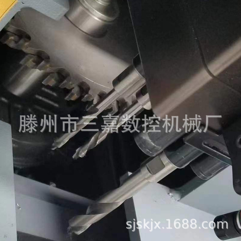 ����ִ��һ��� �����Ŵ����ײۻ� ��ʽ���л� ���޻������л�