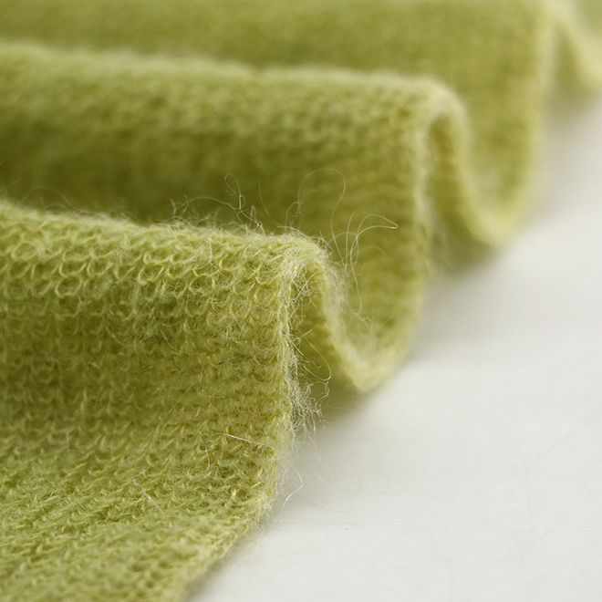 南非超细小马海羊毛混纺高比例起毛拉毛色纱柔软贴肤批发