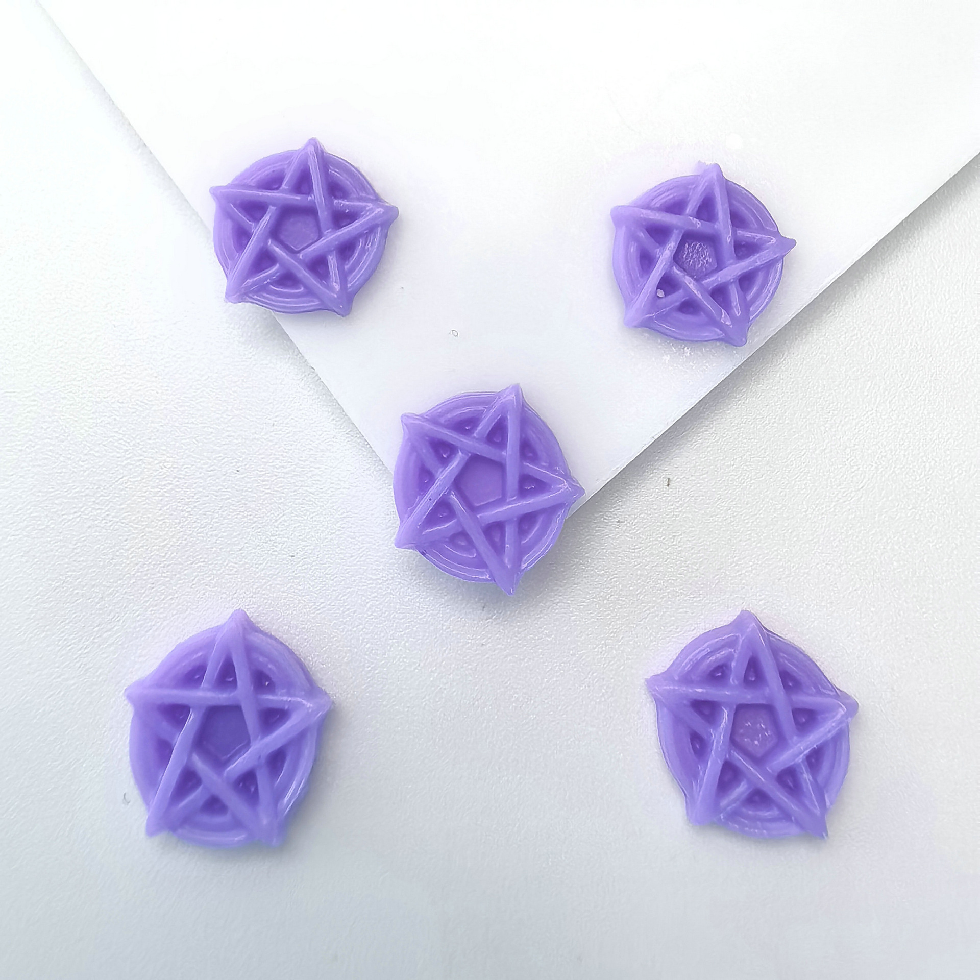 饰品配件用途：美甲，DIY手机壳，diy儿童发饰头饰，冰箱贴