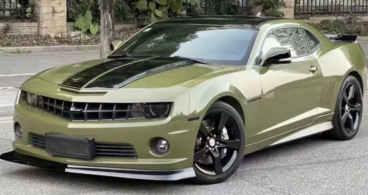 Crystal battle green (rolls-royce)