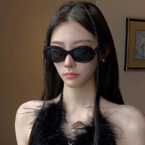 New Model High-End Elliptical Victory Arch Sunglasses for Women, Retro UV Protection Sunglasses, Black