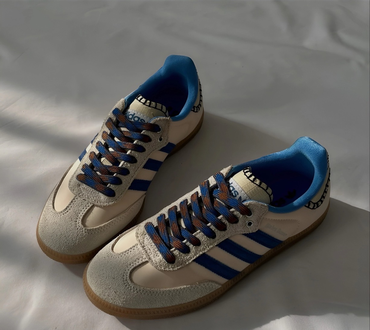 Zapatos de entrenamiento alemán Putian Chunyuan, Forum84, zapatos blancos cómodos y versátiles para parejas de campus para hombres y mujeres