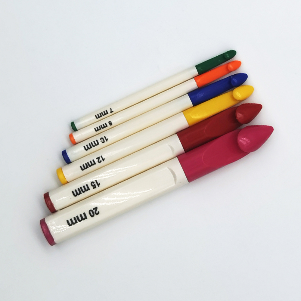 Herramientas de tejido aguja de suéter color grueso tubo hueco aguja de ganchillo de plástico un conjunto de 6 ampollas de plástico