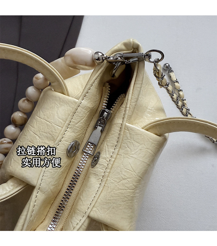 A stylish and trendy beaded bag for women, a new summer chain crossbody cloud bag for women in 2025 Item Picture