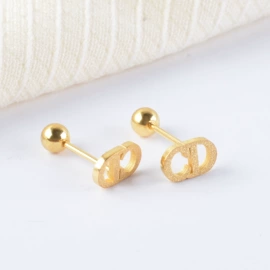 项链;耳钉;戒指