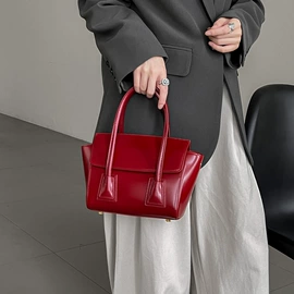 女士单肩包;腋下包;小方包