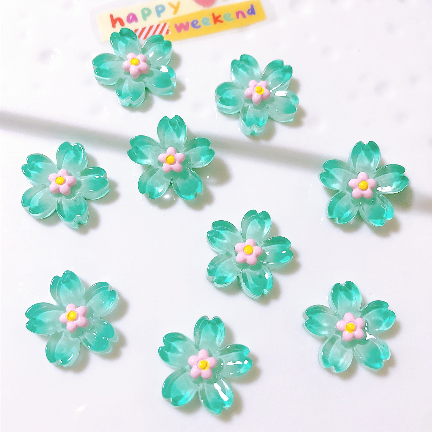 Serie de flores luminosas accesorios de material de resina bricolaje horquilla accesorios para el cabello refrigerador pegatina decoración doble color Flor al por mayor