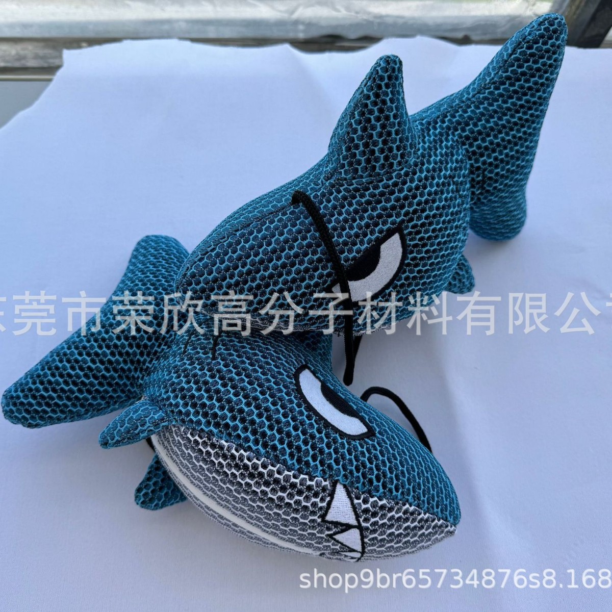 现货鲨鱼热水浴缸浮渣吸收器泳池清洗吸油过滤网浴缸吸油飞鱼浮渣