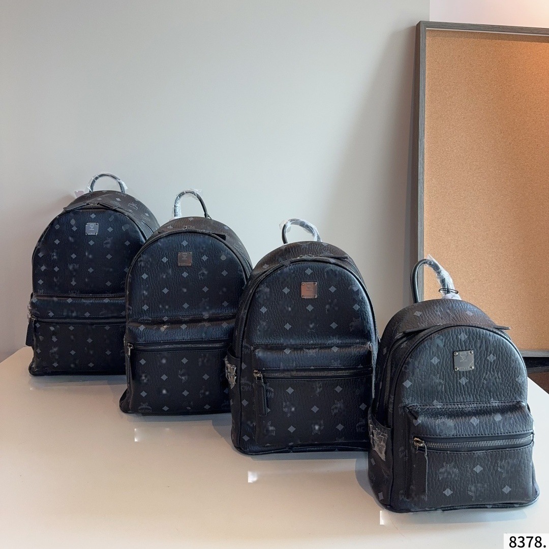Bolso de mujer, bolso de mujer, bolso MC, mochila de remaches medianos, mochila de moda versátil LV, bolso de viaje de viaje.