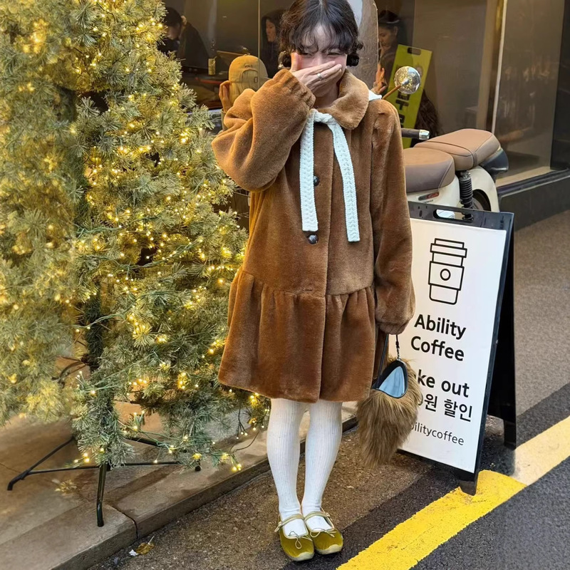 The Correct Version of the Korean-Style Retro Princess Shoulder Puff Sleeve Fur Coat, Mid-Length Jacket, New Year's Outfit