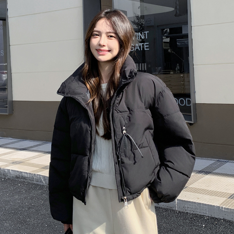 Capa de algodón de pluma corta de invierno de mujeres inins coreano engrosado vestido de pan de diseño sensación de nicho abrigo de algodón de moda