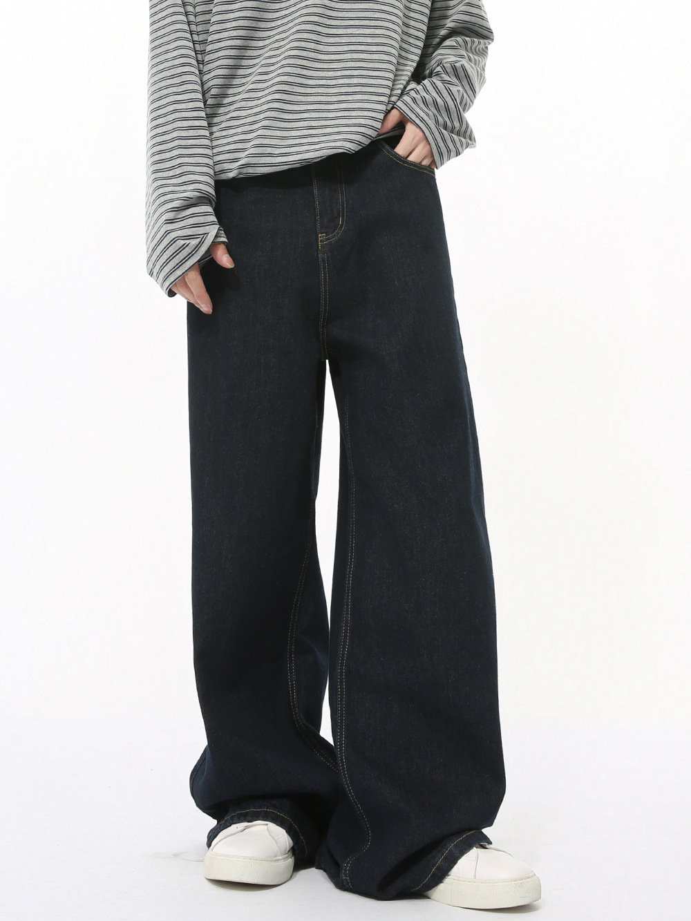 MTLCLOTHES Hombres| Nuevos productos de otoño coreanos cleanfit simple azul colgante sensación de jeans sueltos