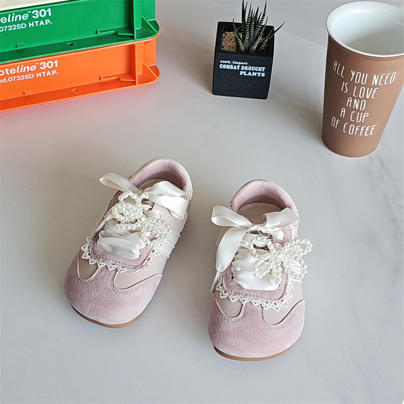 Scarpe sportive con perle e pizzo per neonate e bimbe_voghion.com