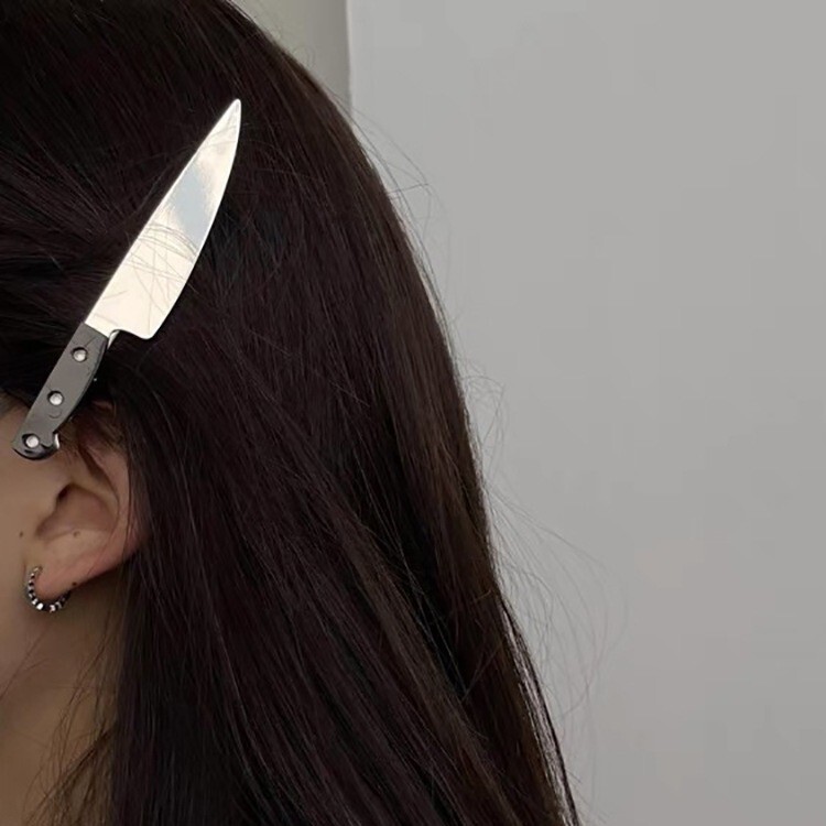 Simulation dagger knife spoof hairpin diablo sweet cool fun hairpin hot girl photo personality side clip hair accessories Simulation dagger knife spoof hairpin diablo sweet cool fun hairpin hot girl photo personality side clip hair accessories