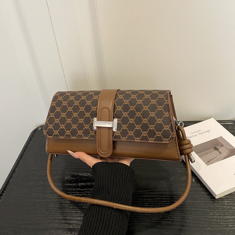 Single-shoulder crossbody handbag with patchwork print, 2026 new design, fashionable and stylish summer women's bag Single-shoulder crossbody handbag with patchwork print, 2026 new design, fashionable and stylish summer women's bag
