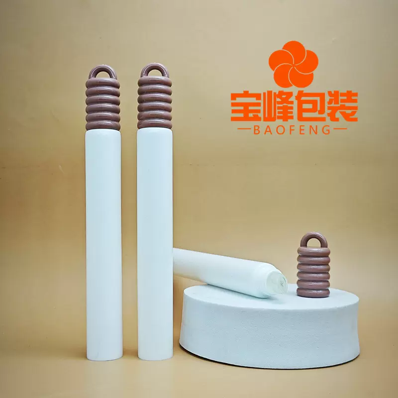 润唇膏软管包材有色唇彩唇釉塑料软管包装弹簧挂扣软管包装