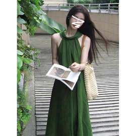 绿色无袖连衣裙子女夏季2026新款法式气质绝美超好看海边度假长裙