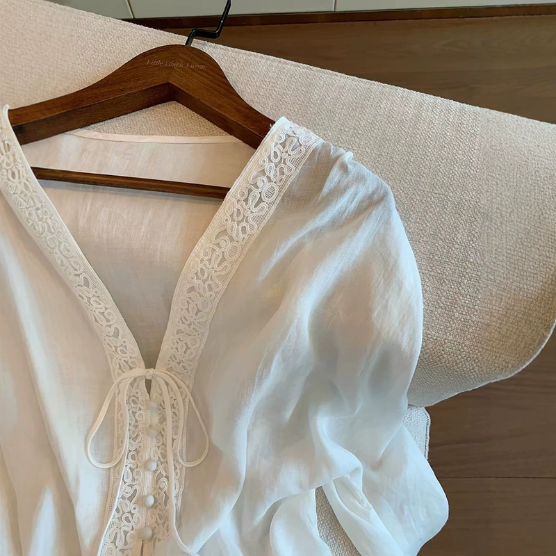 Factory Direct Release】French-Style V-Neck Lace Patchwork Sun-Protective Shirt for Women, Summer Thin Loose-Fitting Lazy Style Elegant Shirt