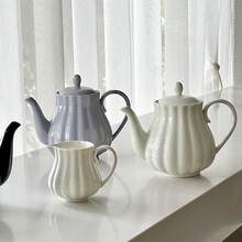 新品900ml法式浮雕陶瓷茶壶大容量水壶下午花茶壶奶壶咖啡壶批发