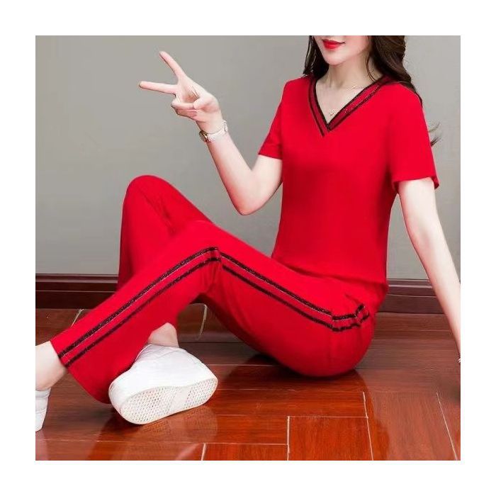 빨간색