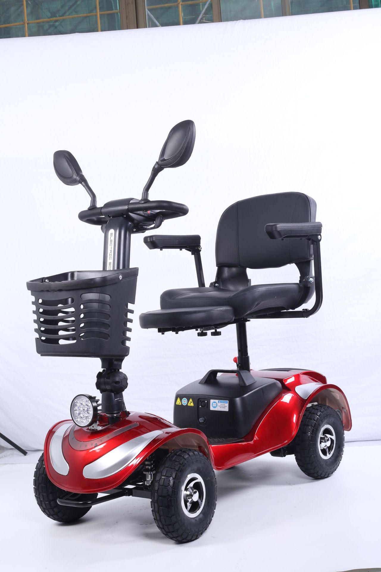 Elderly scooter mini elderly car low-speed four-wheel electric car safety brake electric car foldable