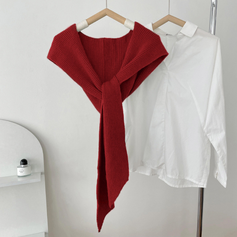 Nuevo estilo coreano de color sólido agudo esquina encapuchado pequeño chal de oficina sala de aire acondicionado delgado cuello exterior pequeño hombro