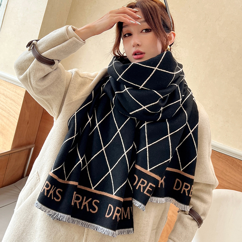 Nuova sciarpa jacquard di alta qualità, leggera sciarpa scozzese in cashmere double face da donna in stile Ling, sciarpa calda invernale ispessita, scialle_voghion.com