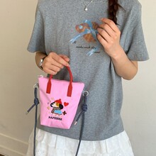 Ԫ�����÷�۵�����С�������������Ůѧ���ճ��ٴ����б���