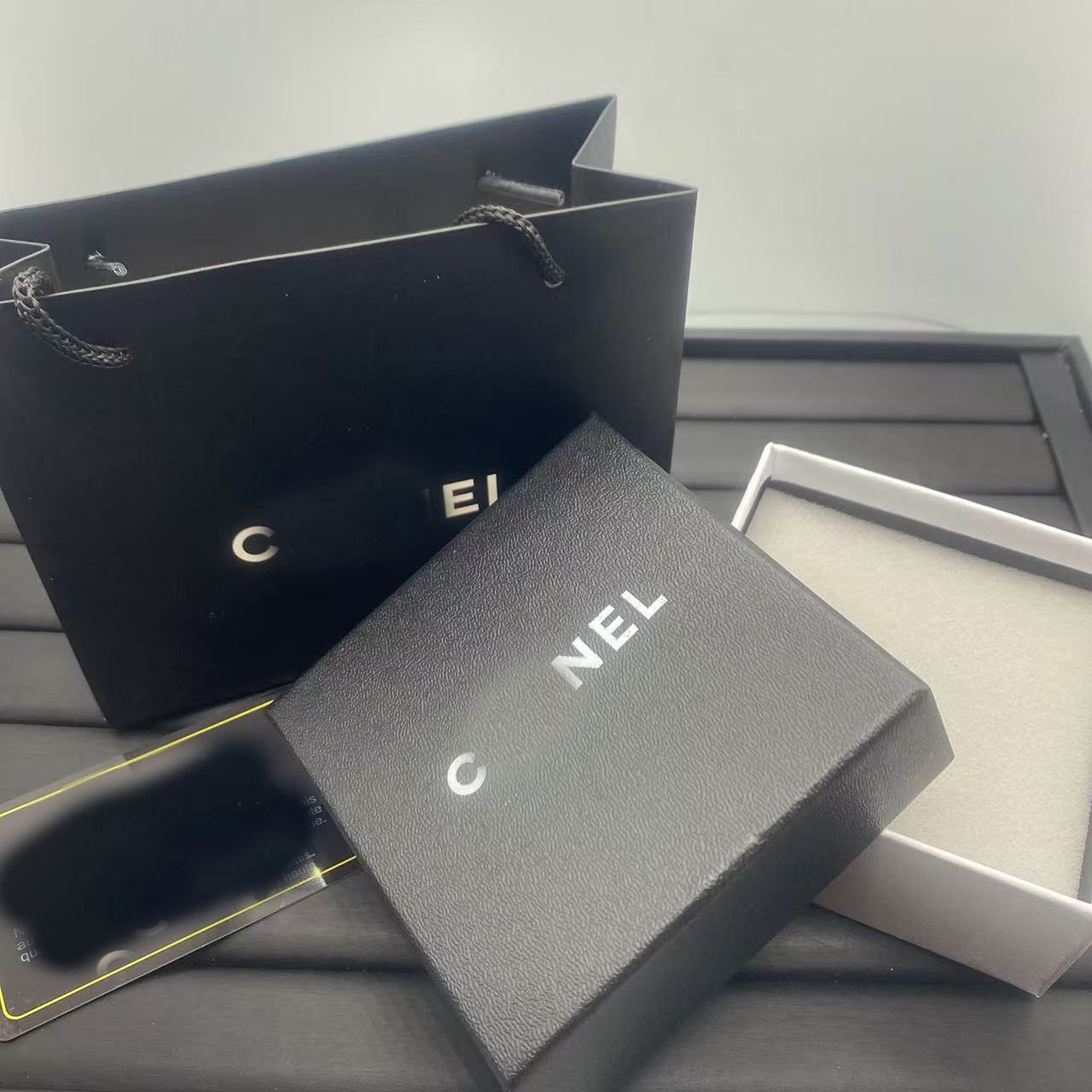 新款2025年套装包装盒子欧美时尚潮流高级感厂家批发各种盒子